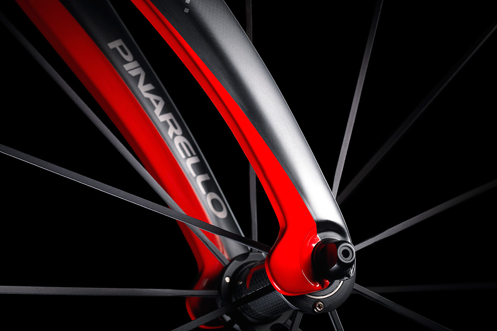 pinarello-dogma-f10-lugs