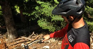 κράνος Fox Metah